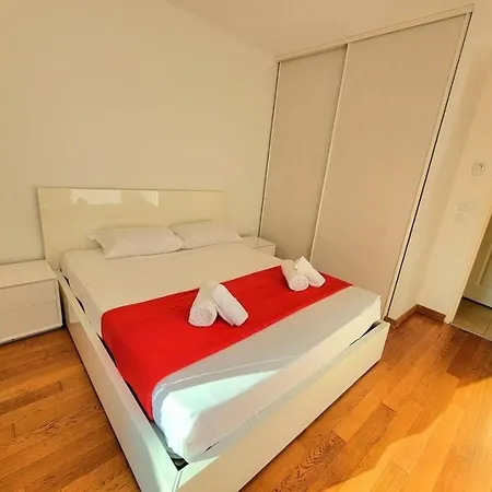 Hambury Palace-spa-palestra-ideale Inverno * مينتون